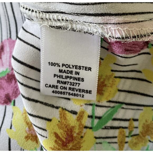 ELLE Womens Size XS Sleeveless Ruffled Striped Floral Print Tank Top Shirt - Picture 6 of 7